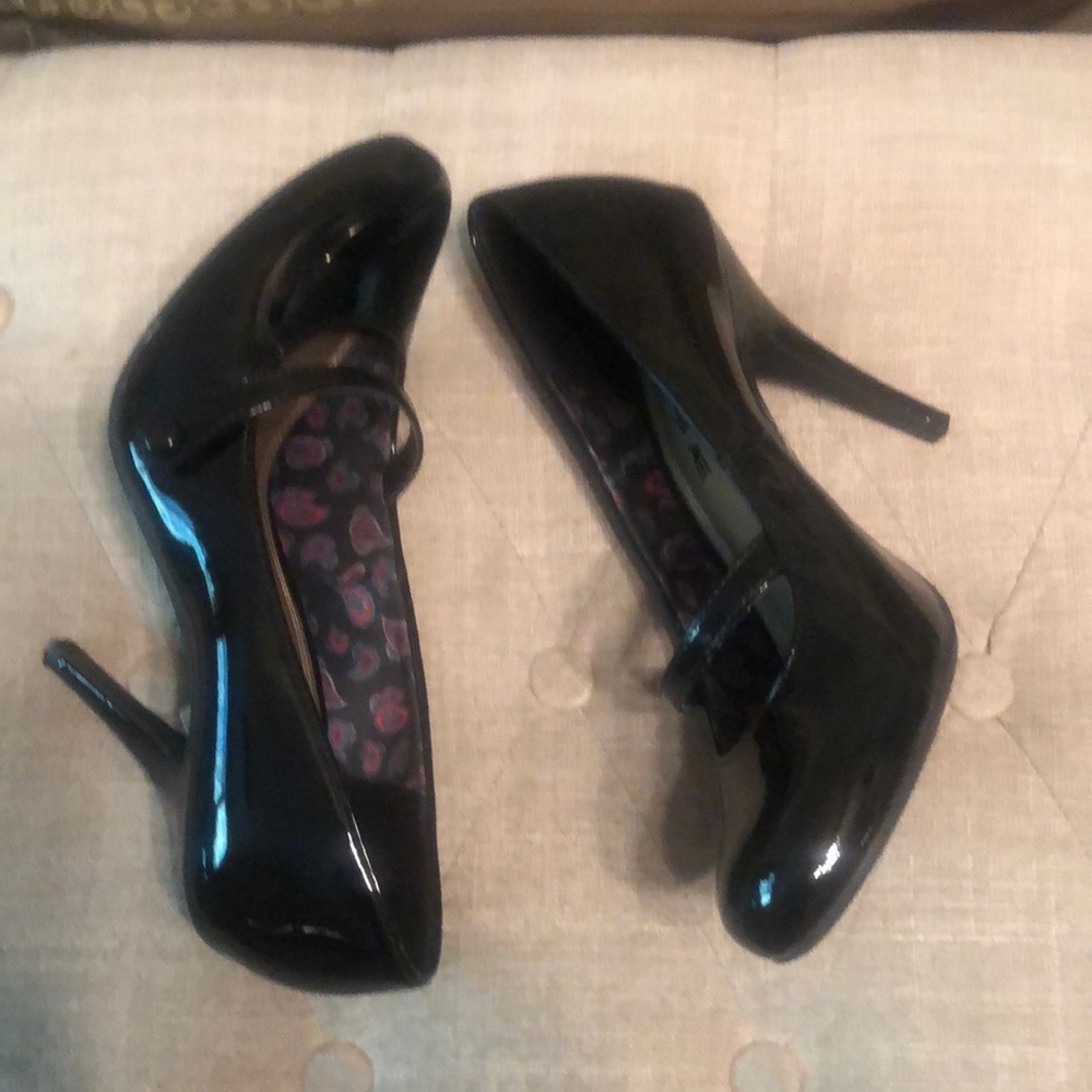 Black patent leather .. never worn